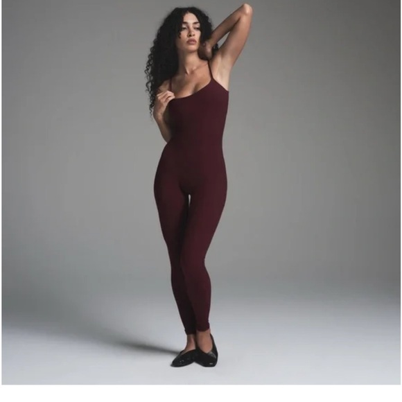 SKIMS Pants - SKIMS Soft lounge cami catsuit NWT